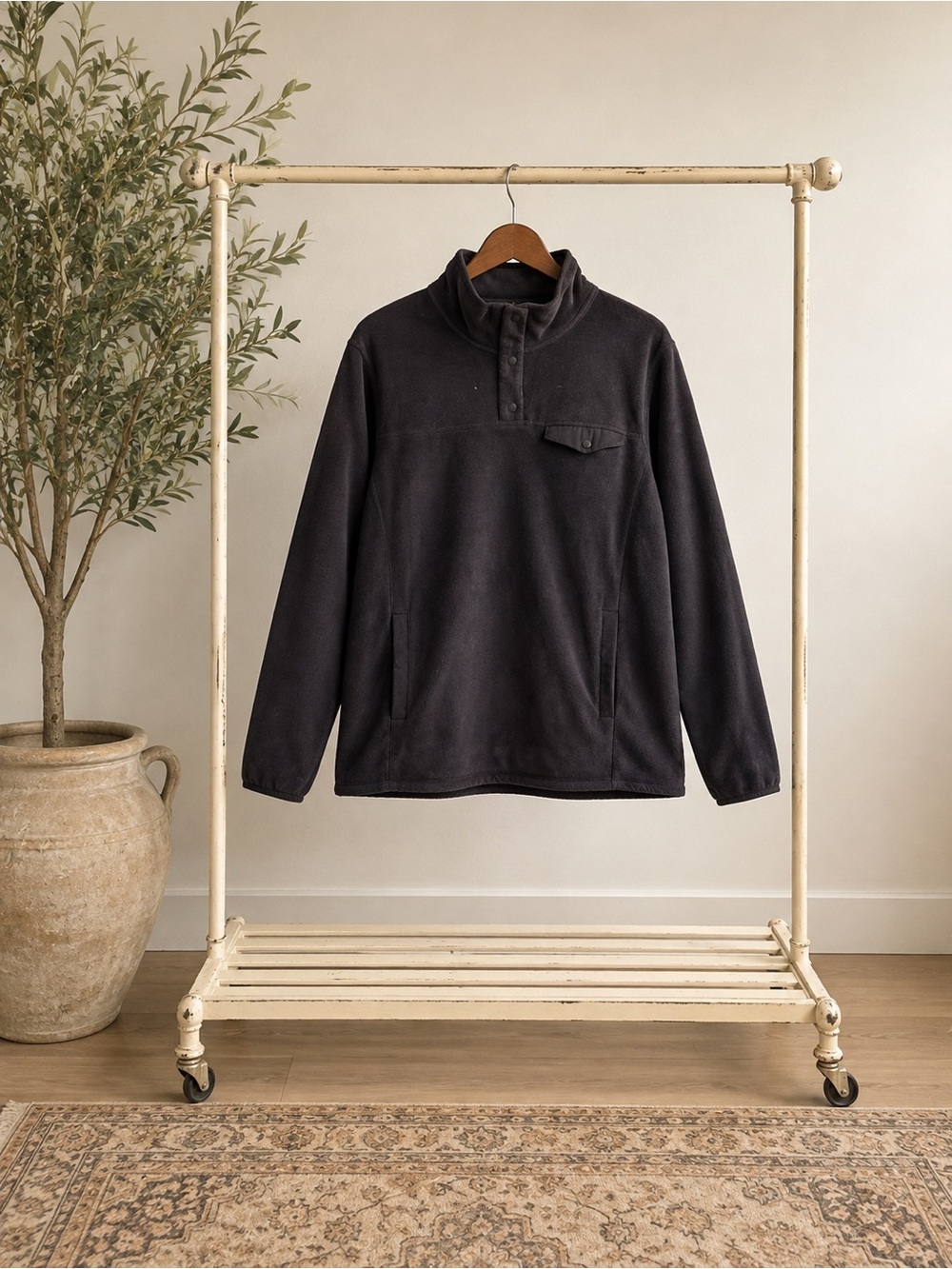 Women’s Fleece Pullover Sweater - Gray / Warm Season Shirt